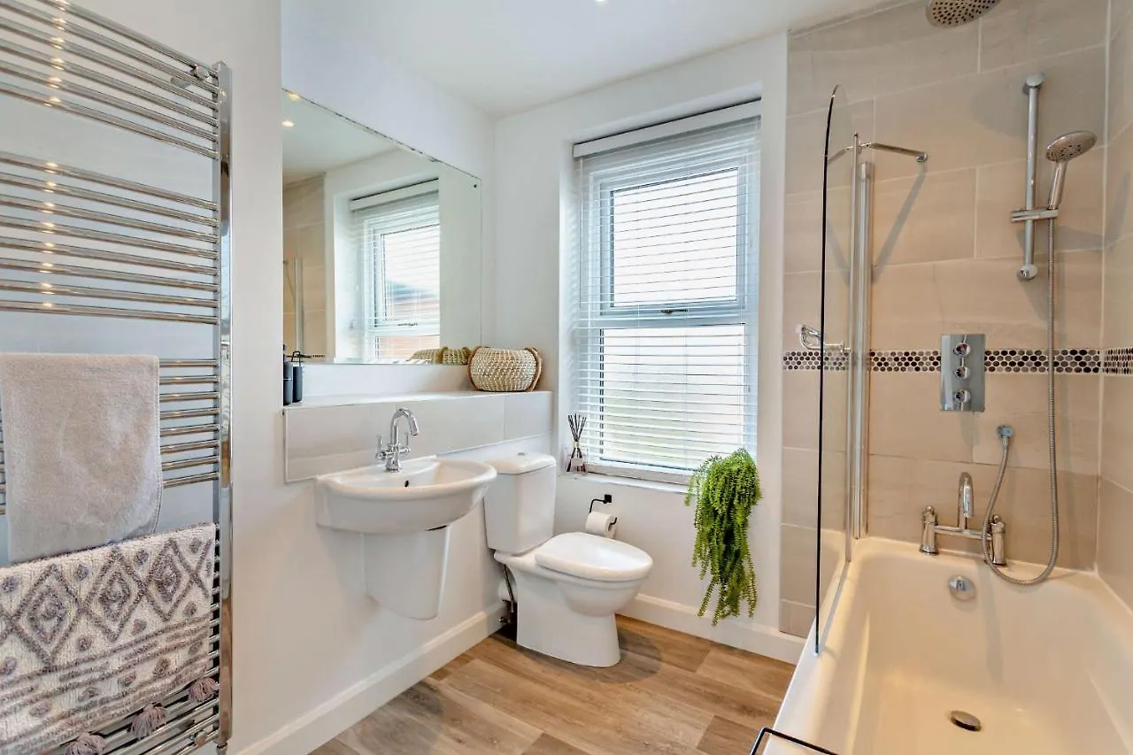 3-Bedroom Home With Free Parking&Flexible Bed Configuration هاروغايت 0*,